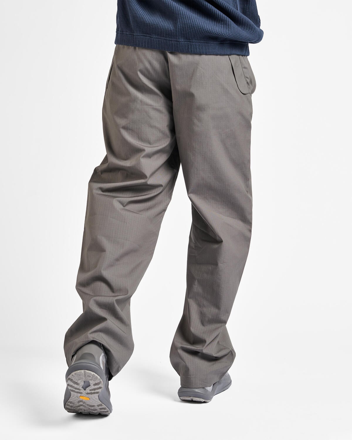 ROA Centipede Buckle Chino Pant | YBMW044FA41-GRY0001 | AFEW STORE